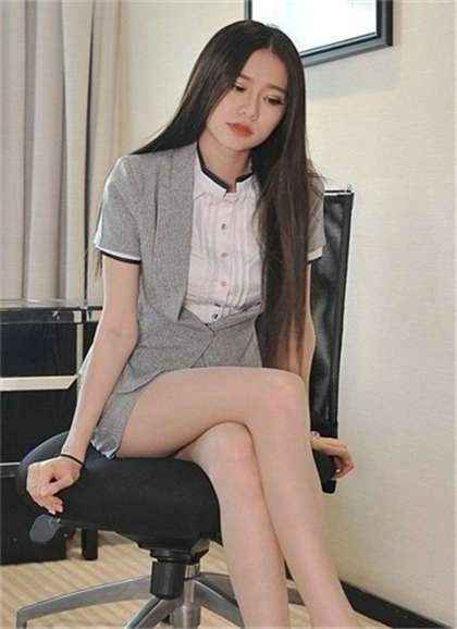 嗯嗯不要好大-乖不哭坐下去就不疼了_情戏书屋