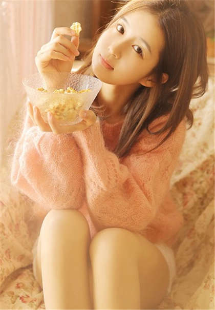 同桌让我憋尿黄文-一男n女几乎每章都有肉_情戏书屋