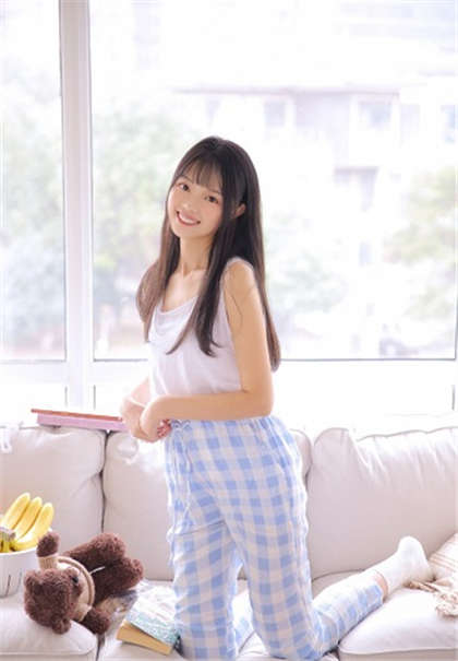 我在公交车被-我被同桌吸奶解了内衣_情戏书屋