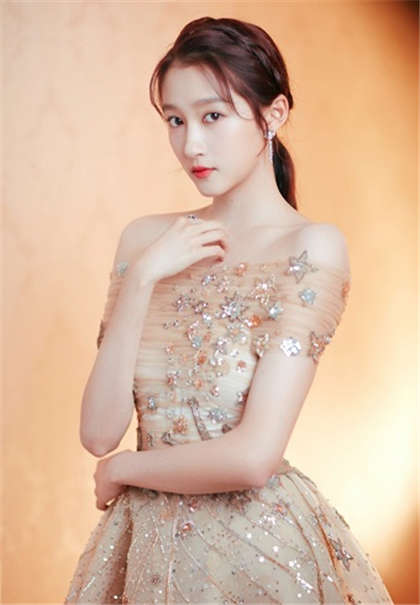 纯肉黄文18禁-女看了下面会湿的文章_情戏书屋