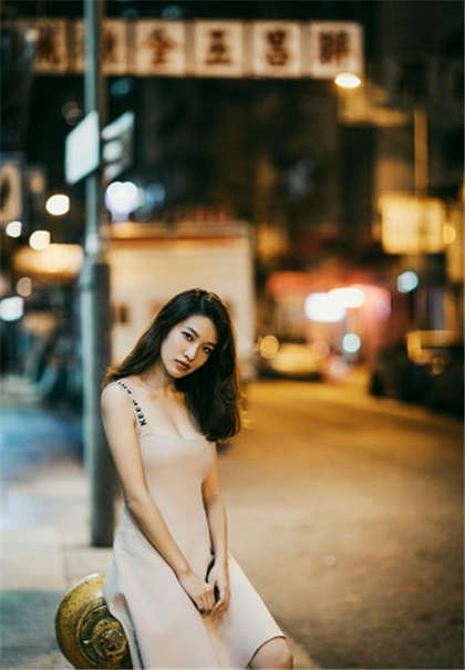 颜菲记筱竹-小说老姐湿滑的逼_情戏书屋