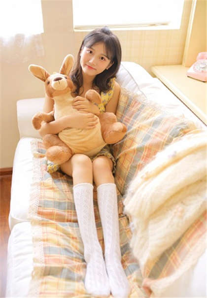 深夜羞羞小黄文-我和小莹姐的暑假_情戏书屋