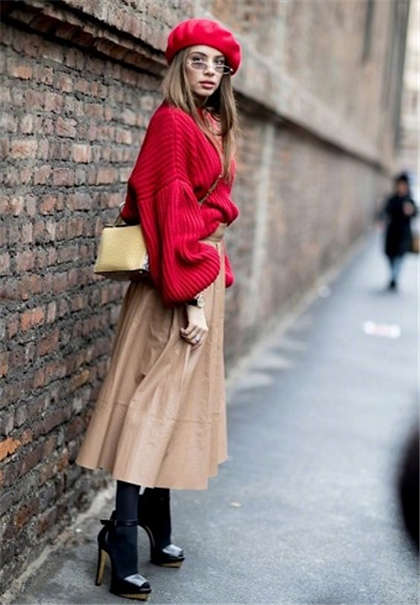 旗袍美人妻H文-上课没有穿内裤被同桌摸一天_情戏书屋