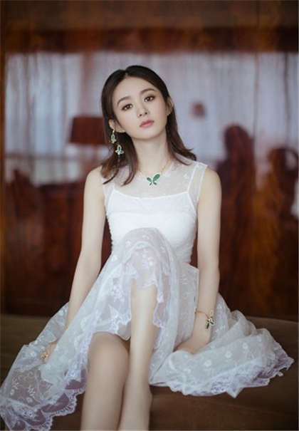 小黄wen文公交车-自己脱了衣服腿张开_情戏书屋