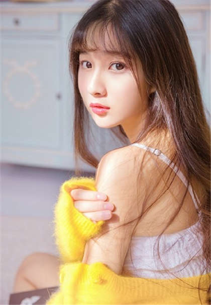 能把下面看湿的文字-叶群母子奢靡生活_情戏书屋