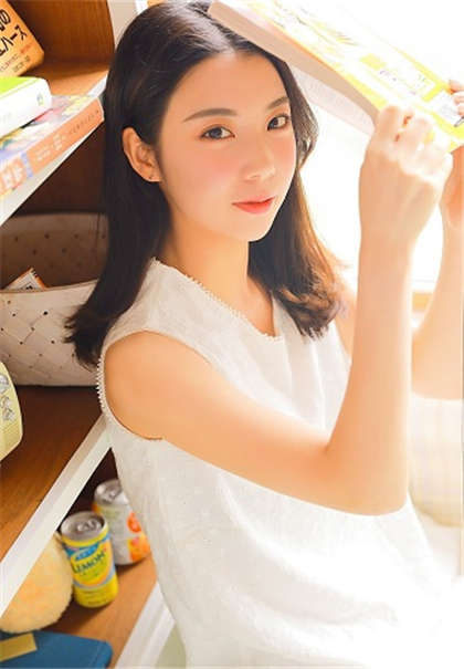 小黄文有肉gl-很污很黄到湿的小故事_情戏书屋