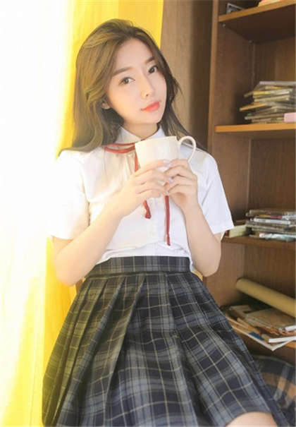 高黄的小说-公车上被硕大猛烈的进出_情戏书屋