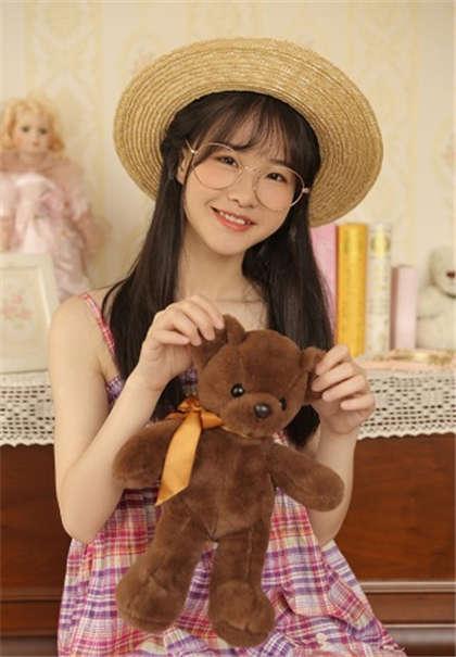 小说里男女主角缠绵扒衣片段-豪门贵妇也疯狂_情戏书屋