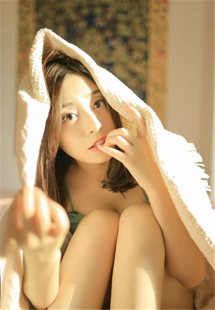 小芳的幸福生活-三根硕大挺进她的身体_情戏书屋