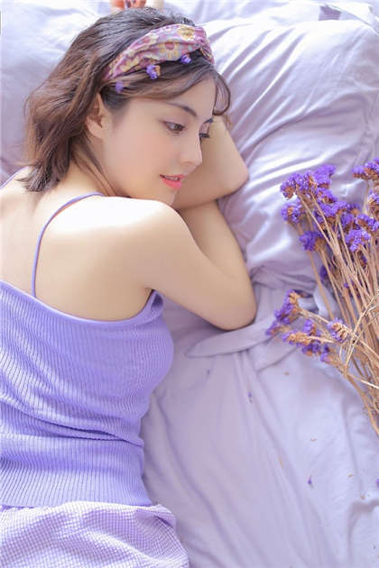 看得下面出水的文-制服系列在线阅读_情戏书屋