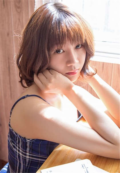 秒湿的小黄文-男友忍不住叫我腿张开_情戏书屋