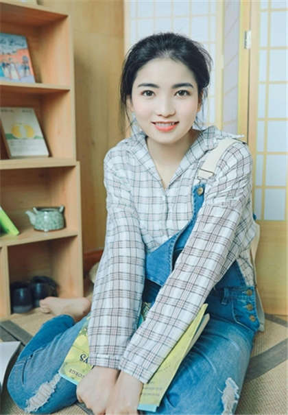 男老师女学生肉肉小说-征服老太太全本小说_情戏书屋