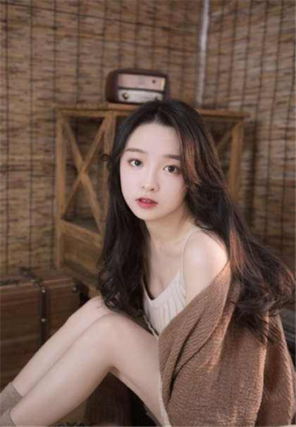 爆粗的小黄文-一女多男超污小说n男一女一块_情戏书屋