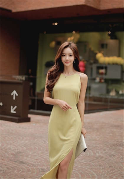 骚逼舔舔-湿湿的黏黏的滑滑的软软的奶油_情戏书屋