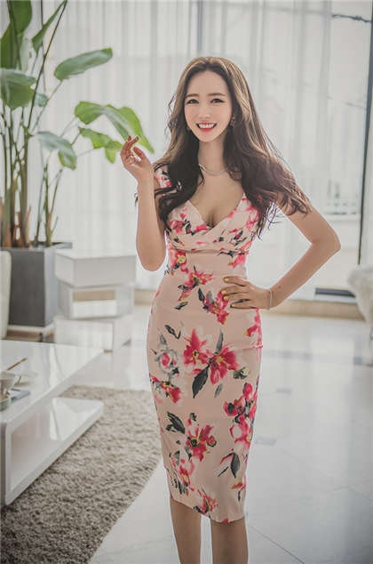 老师和学生做污污的事-上课被同桌摸下面长故事_情戏书屋