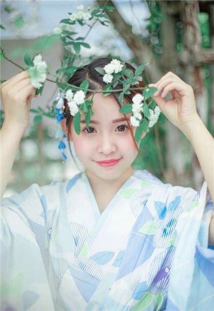 一男n女高H纯肉小说-我和女同桌互相摸下面_情戏书屋