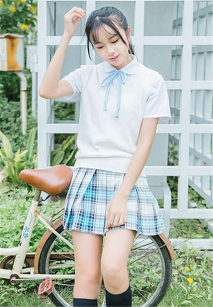 啊啊不要太深了-让两大个男人吃奶_情戏书屋