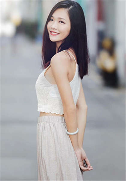 老师啊,好大-女友被轮流干_情戏书屋