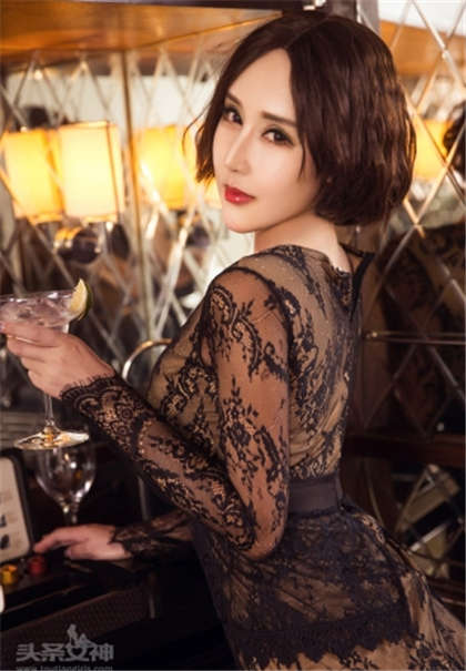 家族乱轮群交小说-她蜜汁横流娇喘连连_情戏书屋