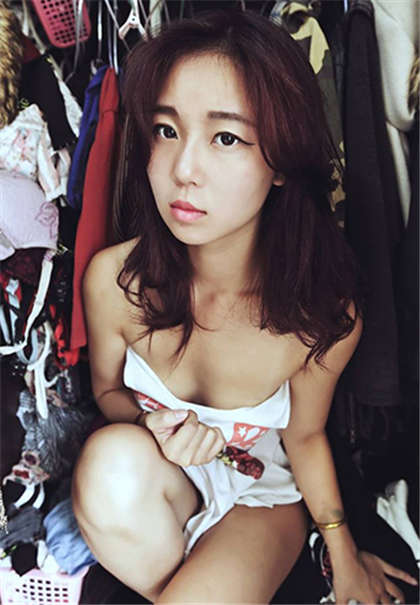 让人看了会流水的小说-美丽老师教室被轮奸_情戏书屋