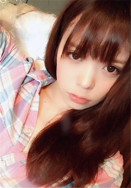 很黄很色校园小说-口述太大好硬满满的_情戏书屋