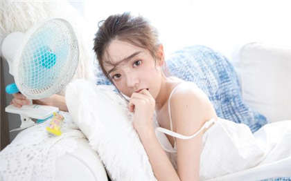 肉肉的短文-口述嗯好爽舔的深一点_情戏书屋