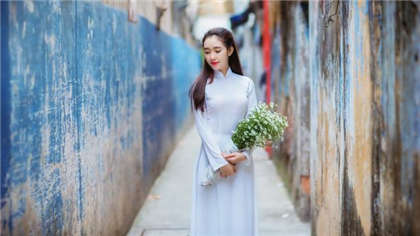 双管齐下文章-男子当8岁干女儿面与妻子行房后_情戏书屋