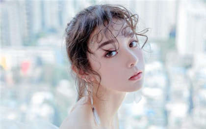 让女生看了就湿的超污小说-宝贝乖夹住了不许掉出来_情戏书屋