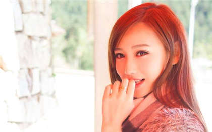 跟已婚男同事开房了-被老师摸下面_情戏书屋