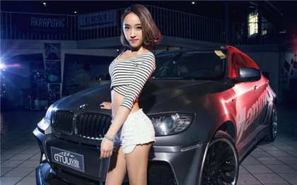 肉肉满溢-吸允着她的小奶头_情戏书屋