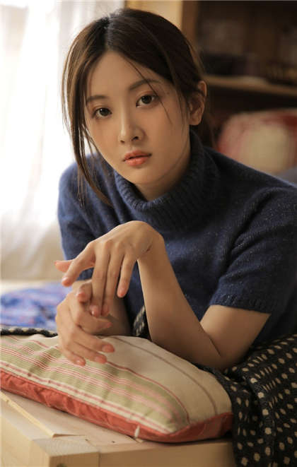 老师与学生很污的文章-李大国勾上李秋歌_情戏书屋