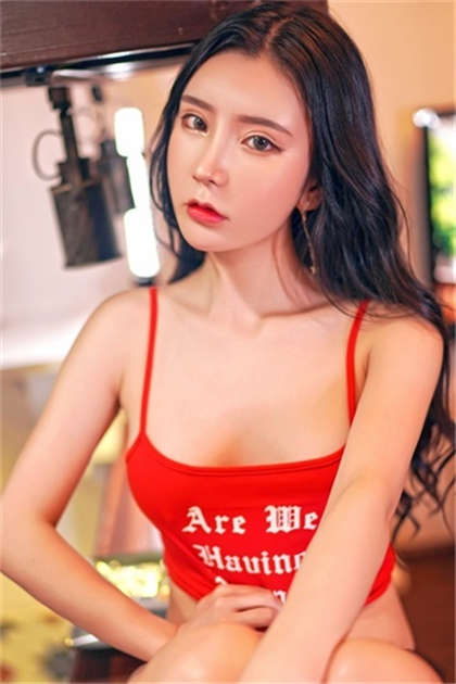 被强np文-高辣h花液张开腿蜜汁_情戏书屋