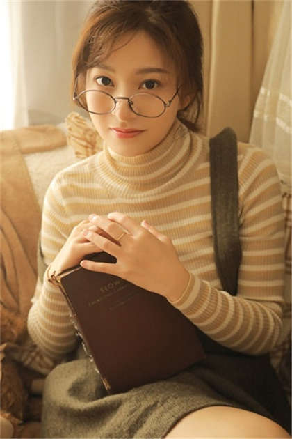 我用舌头亲她下面小说-啊太大了要被你们弄死了_情戏书屋