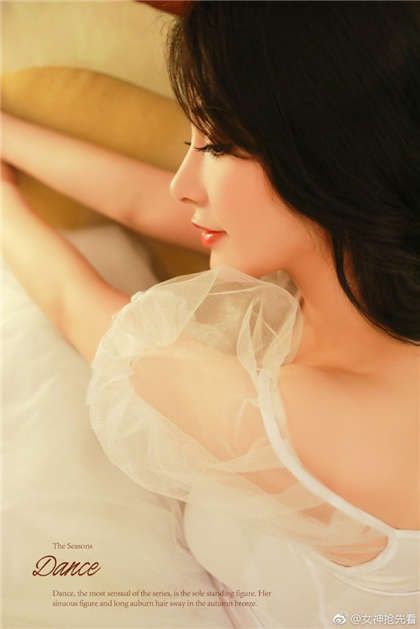 看黄色短篇小说-低头叼住了乳尖_情戏书屋