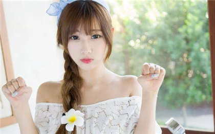 老师与学生很污的文章-李大国勾上李秋歌_情戏书屋