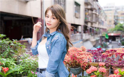 黄污的文章-细致描写男欢女爱的小说_情戏书屋