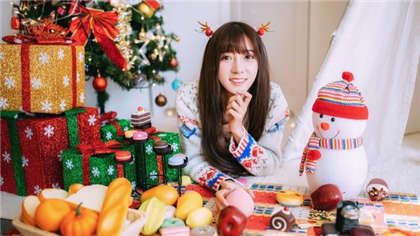 骚逼舔舔-湿湿的黏黏的滑滑的软软的奶油_情戏书屋