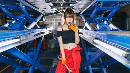 说一个有点污的文-高中校花的第一次很嫩很紧_情戏书屋