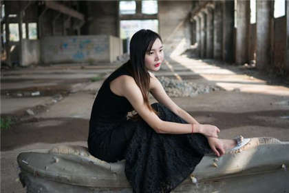 腐文肉多-男人在床上说你好紧_情戏书屋