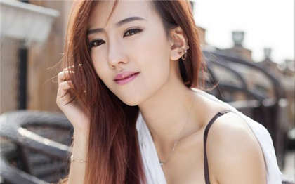 h黄文-有点太甜了_情戏书屋