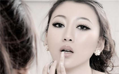 好湿好紧,快点再深一点-小东西你好湿透了_情戏书屋