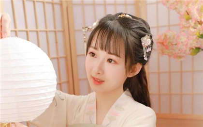 能让下面有水的污文-这是教室啊太大了_情戏书屋