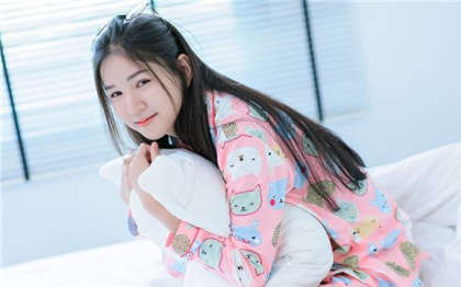 李力雄出差-高肉小黄文片段_情戏书屋