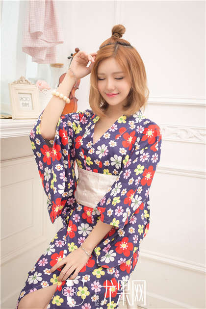 在公交车上,被操-宝贝自己坐下来收紧点别流出来_情戏书屋