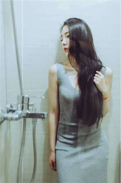 蒋军大深了-看完让人下面湿得不行流水的文字_情戏书屋