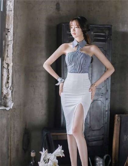 夫妻互换性小说-在车内被扣出水_情戏书屋