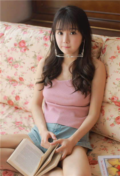 鸡巴操比-让你女朋友拍给你看系列_情戏书屋