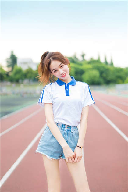 在厨房挺进撞击-公交激战文_情戏书屋