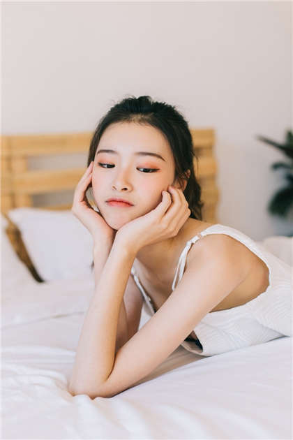 小黄文短片-被教官夺走的第一次_情戏书屋