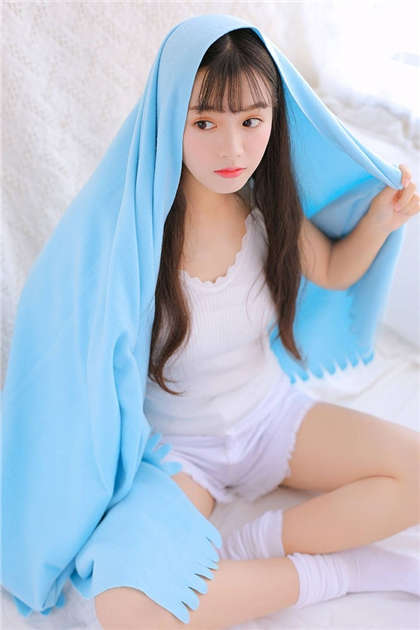 看了下面流水的污小说-和游泳教练水中插b_情戏书屋